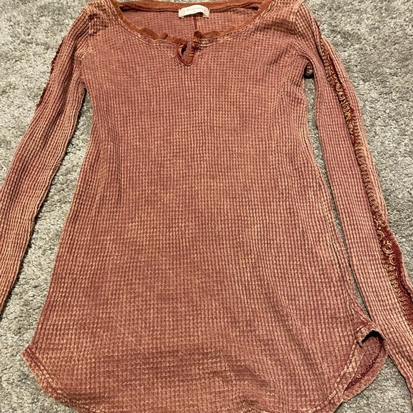 Altar’d State long sleeve top- XS - Picture 1 of 2